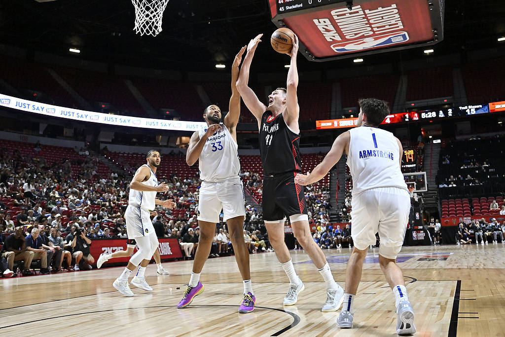 杨瀚森10+5+4+3吕佩尔23+9 开拓者胜勇士迎夏联开门红